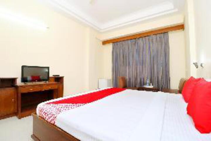 Room 12 of 23