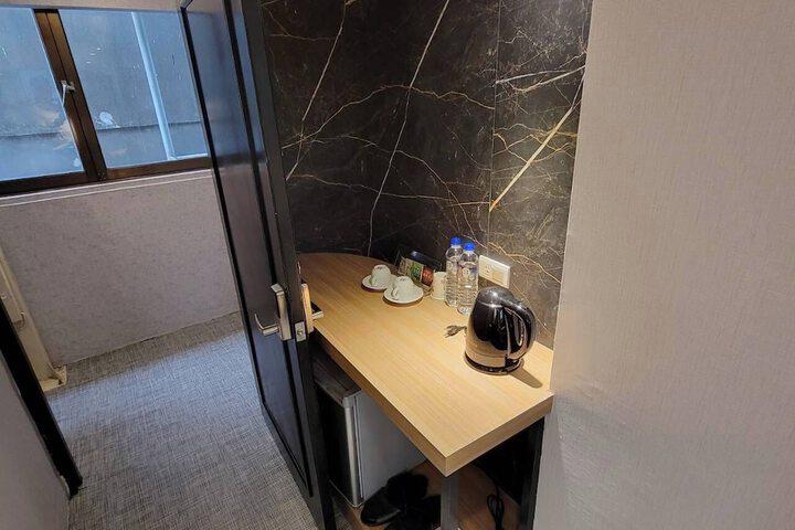 Room 21 of 59