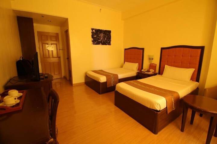 Room 14 of 23