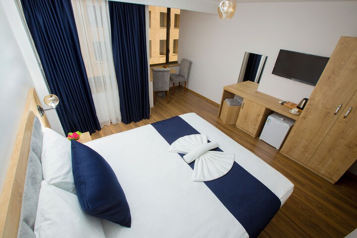 Room 14 of 85