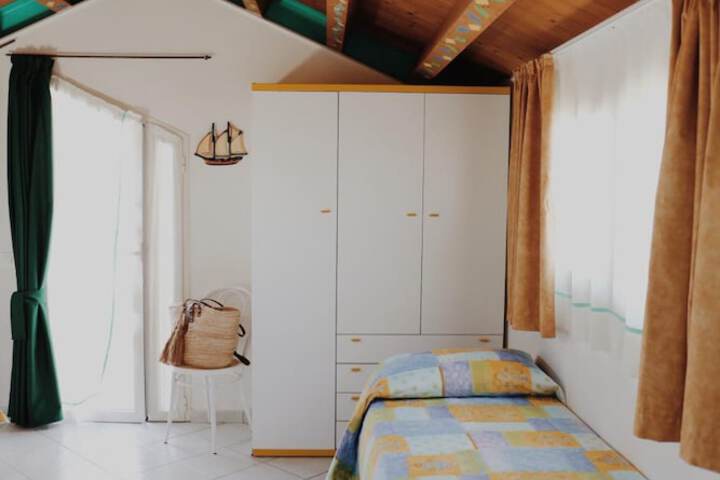 Room 17 of 58