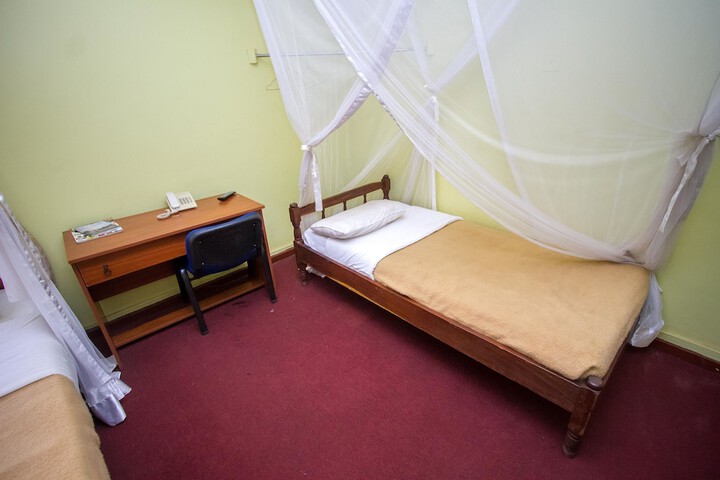Room 33 of 53