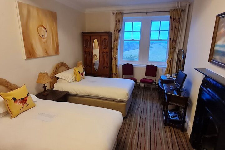 Room 39 of 141
