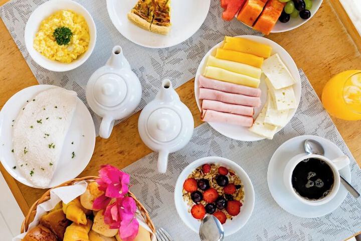 Breakfast/Coffee Service 42 of 61