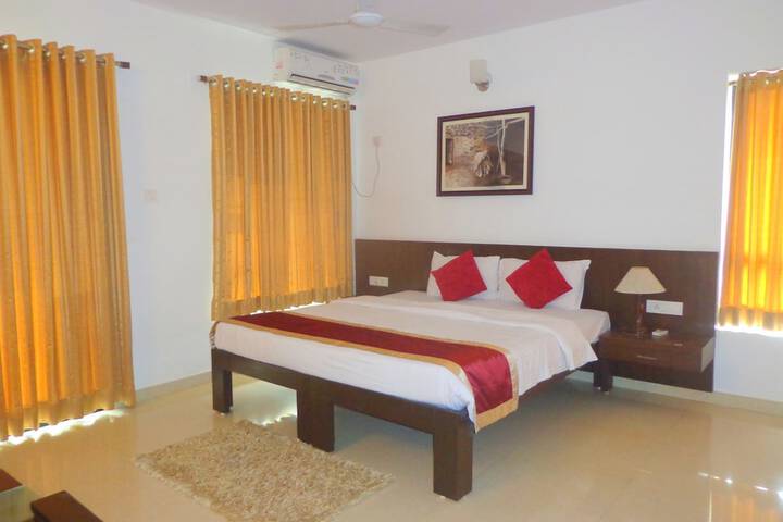 Room 8 of 48