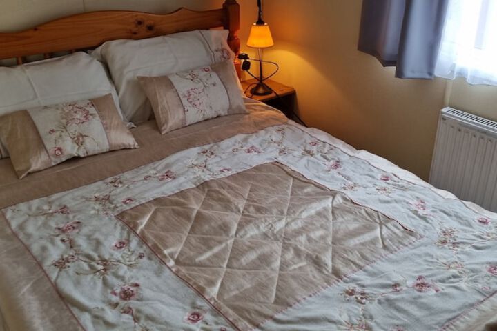 Room 4 of 14