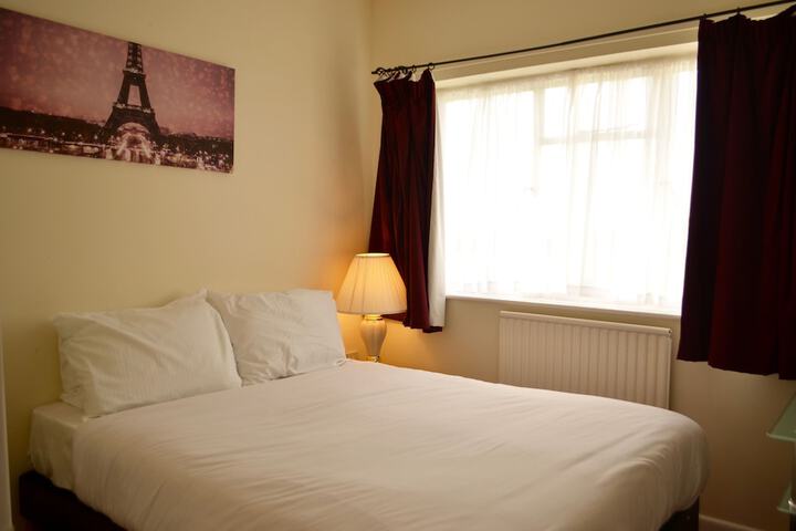 Room 10 of 42