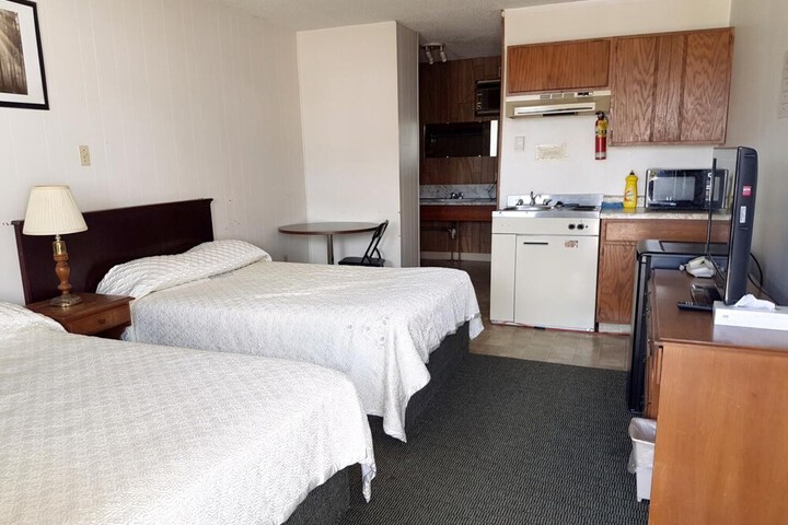 Room 6 of 30