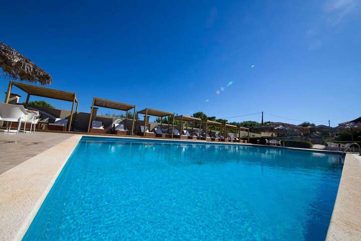 Hotel with Pool