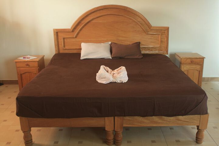 Room 6 of 29