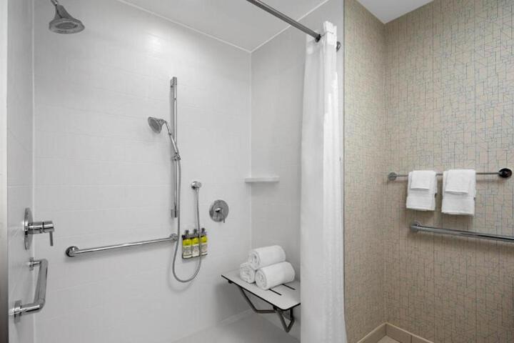 Standard Room, King or Two Doubles (1 of 3)