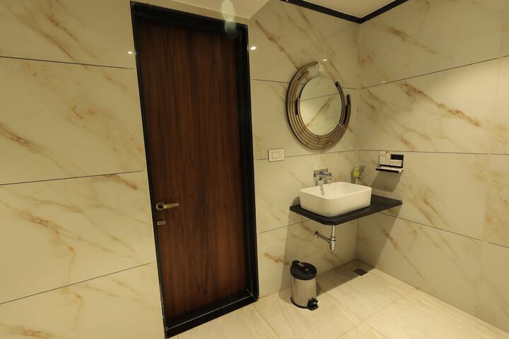Room 59 of 75