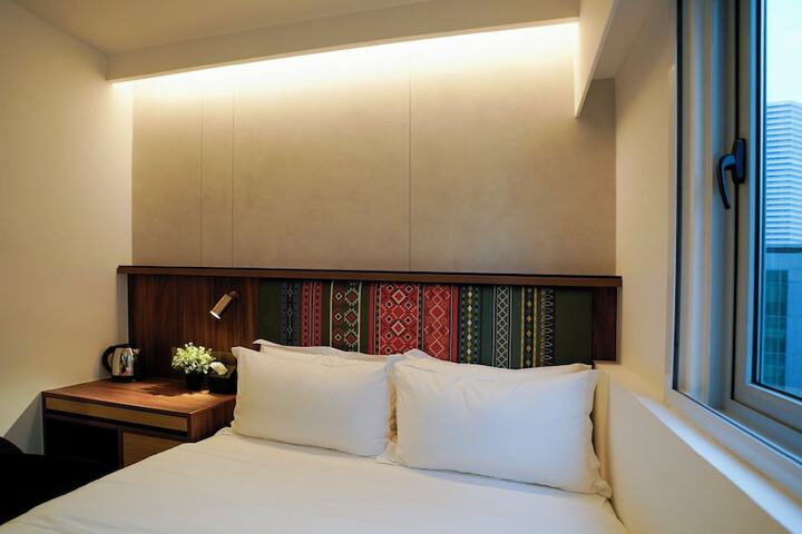 Room 12 of 35