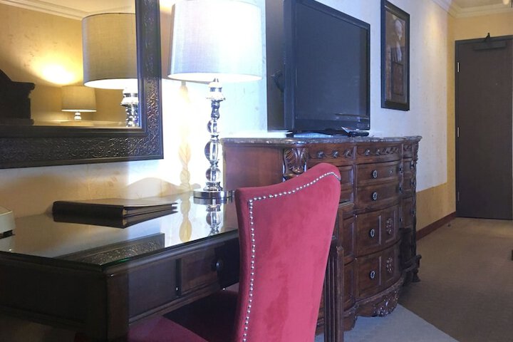 Room 12 of 46