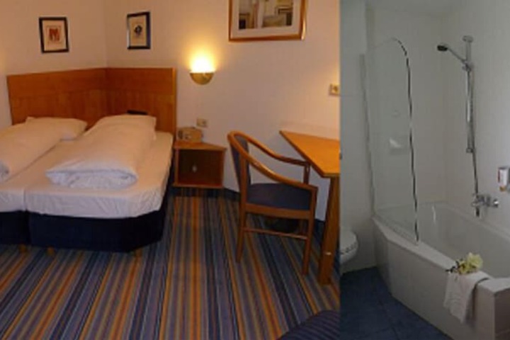 Room 6 of 45