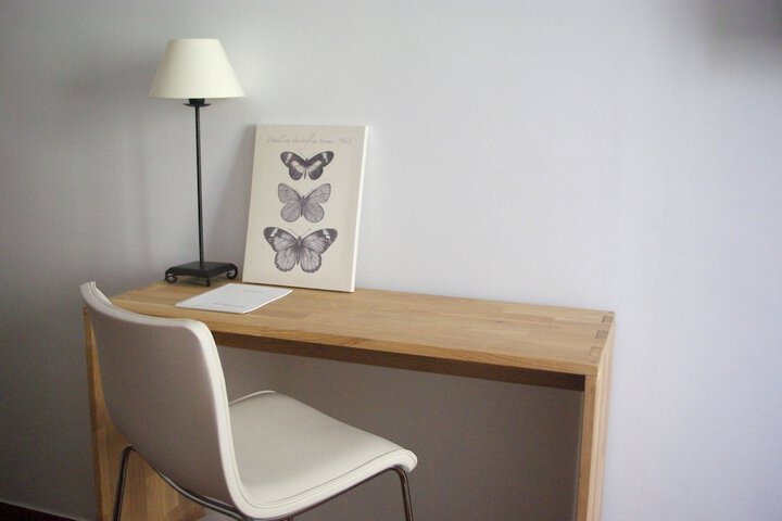 Room 13 of 36