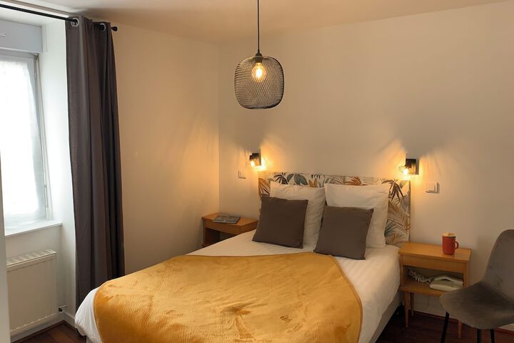 Room 12 of 39