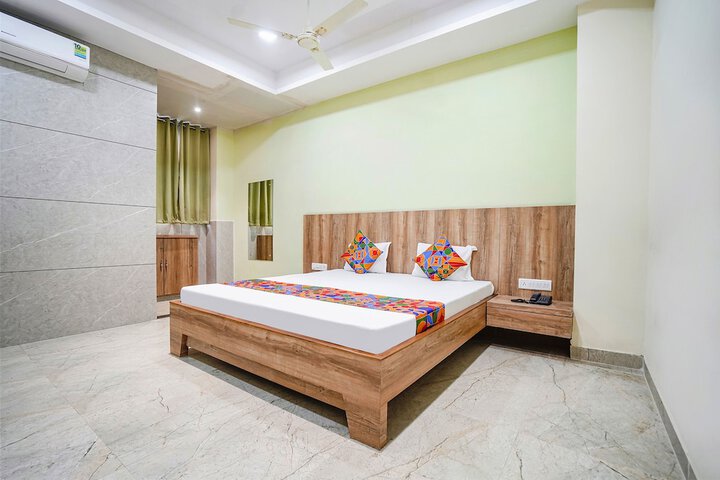 FabHotel Park Mahindra