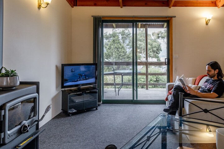 Room 7 of 28