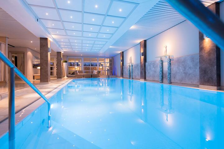 Pool 76 of 139
