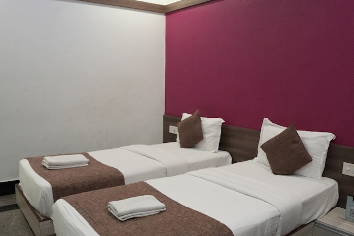 Room 73 of 132