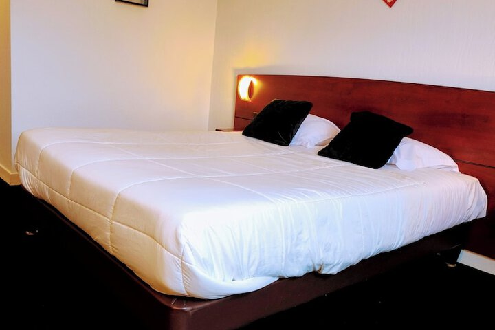 Room 25 of 113