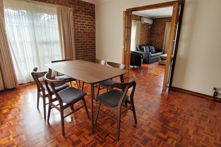 Room 16 of 46