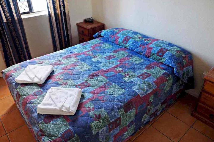 Room 33 of 106