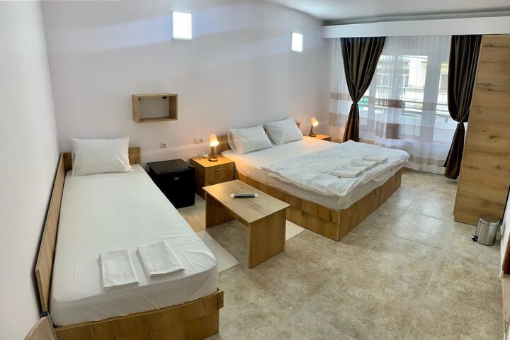 Room 8 of 35