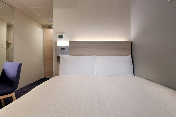 Room 21 of 50