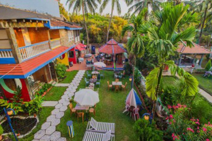OYO 12902 Home Vibrant Studio Candolim