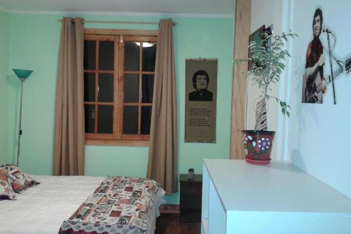 Room 9 of 31