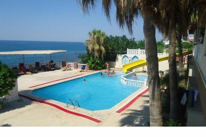 Pool 22 of 57