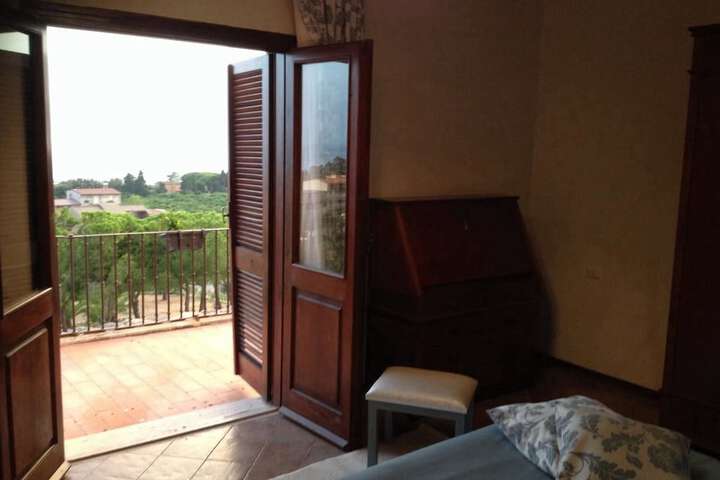 Room 14 of 15