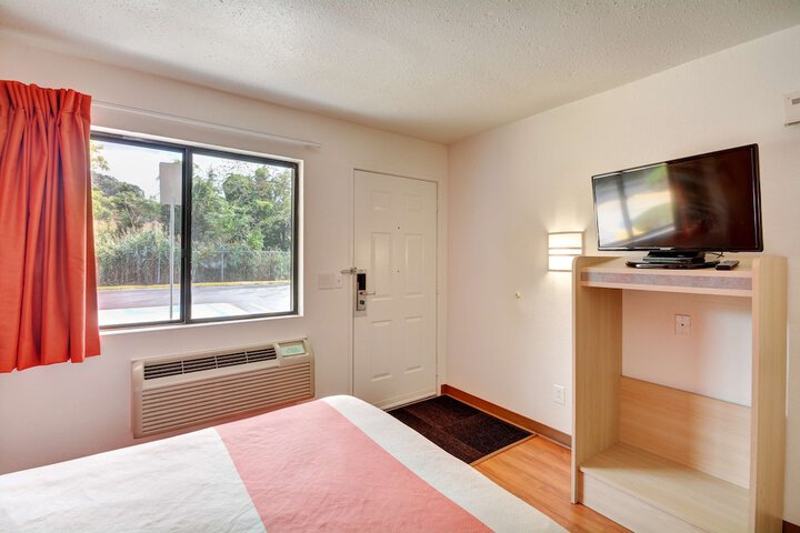 Double Bed (9 of 16)
