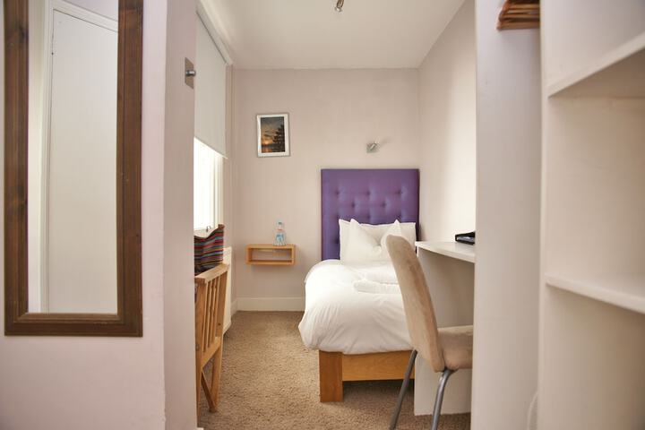 Room 9 of 58