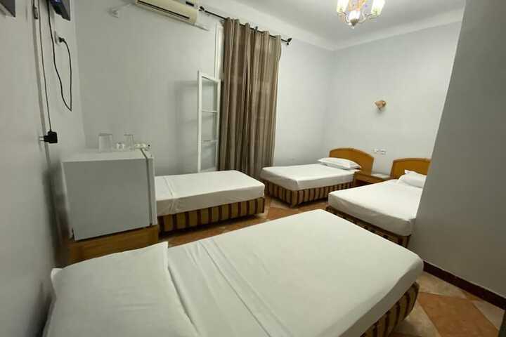 Room 8 of 21