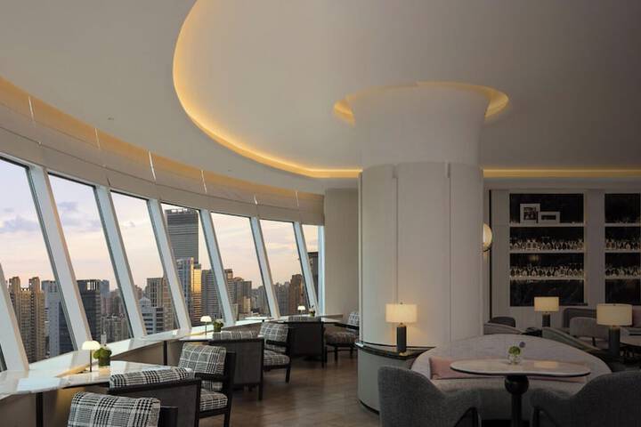 Lounge 59 of 64