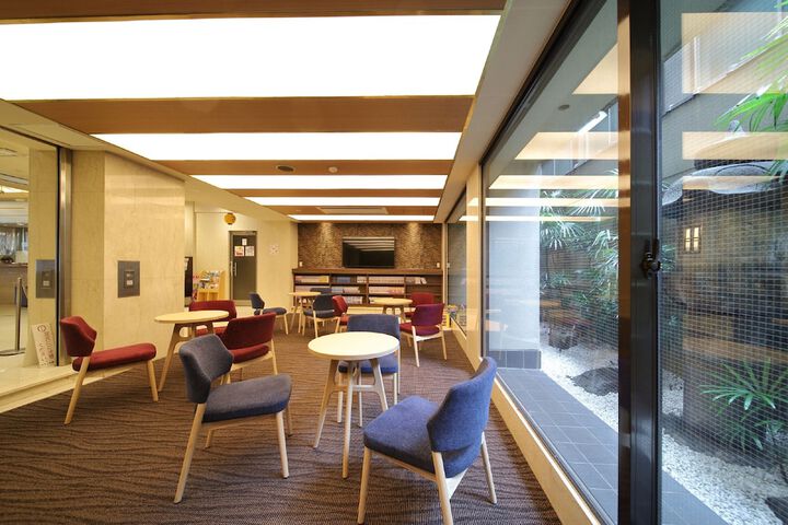 Entrance & Lobby