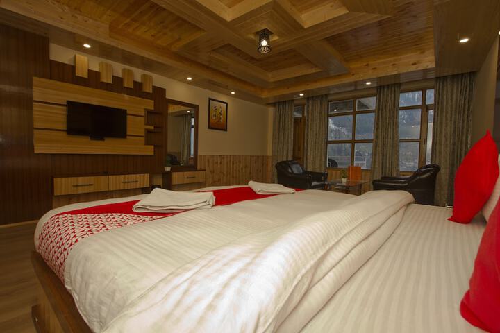 Room 6 of 26