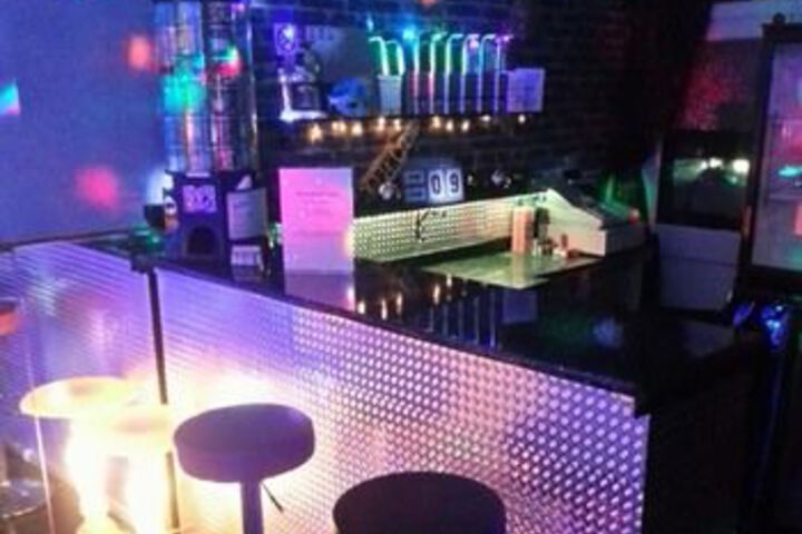 Lounge 126 of 149