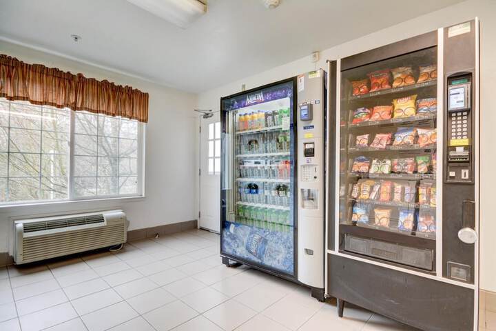 Snack bar