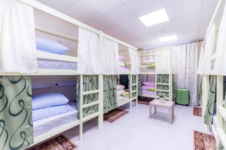 Room 12 of 16