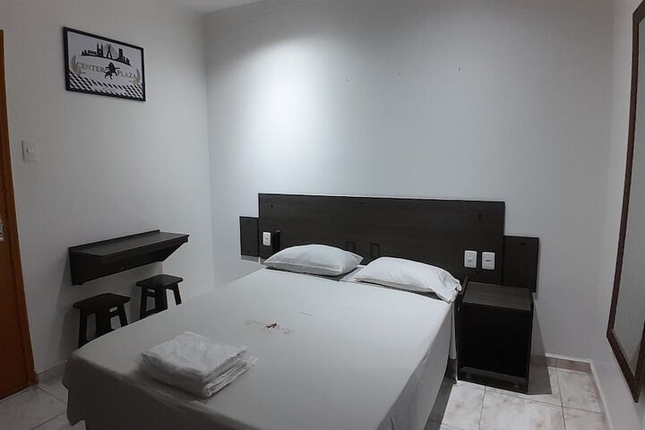 Room 33 of 47