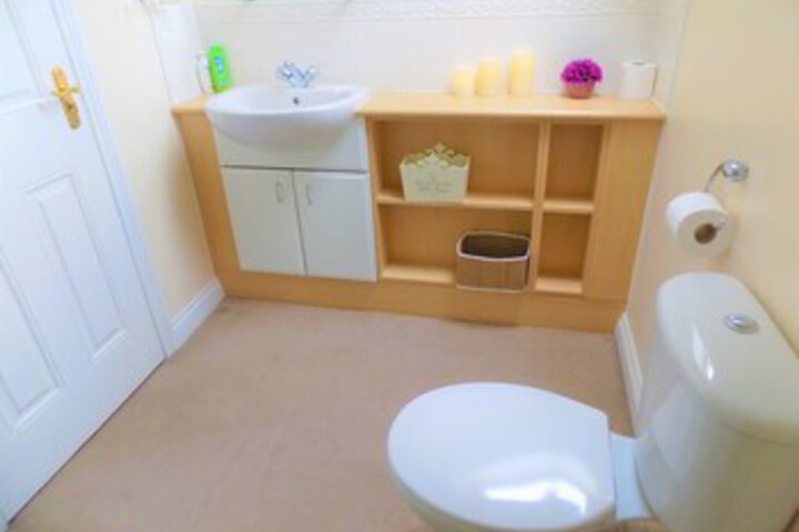 Room 10 of 49