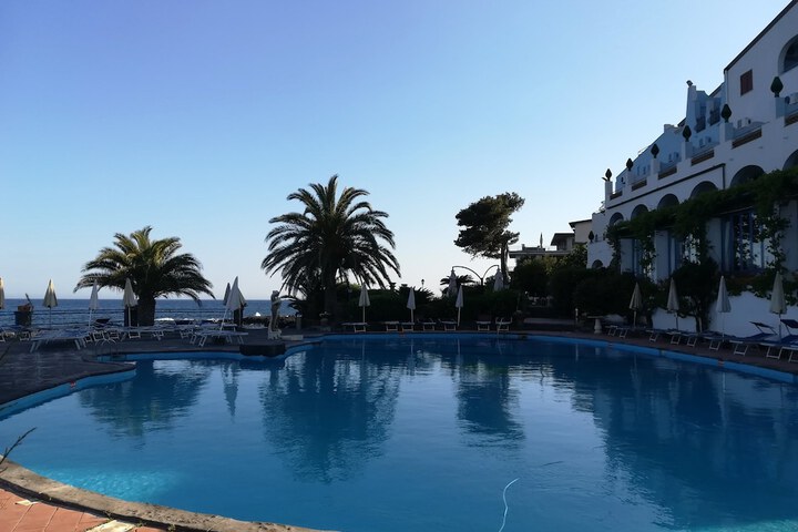 Hotel with Pool