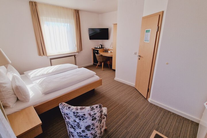 Room 30 of 53