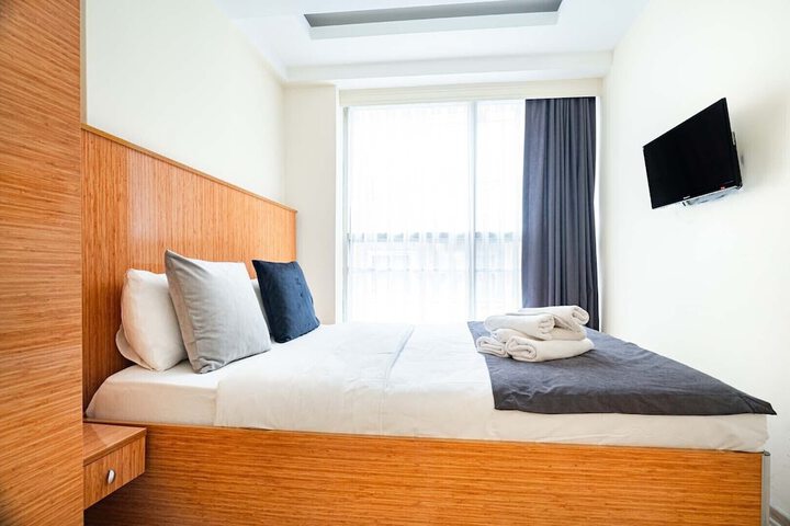 Room 5 of 20