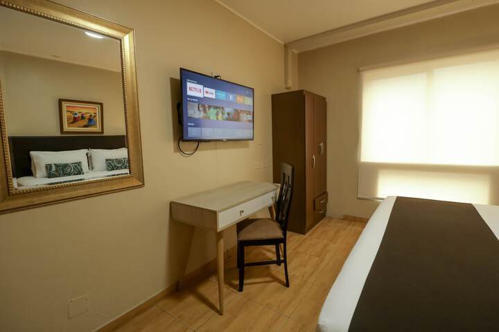 Room 9 of 79