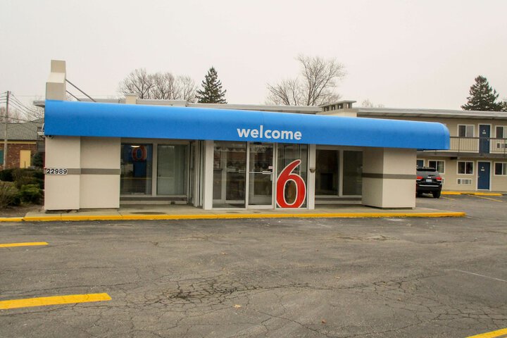 Motel 6 North Olmsted OH - Cleveland in North Olmsted, OH